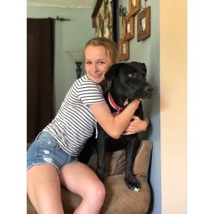 Meet your Posher, Caitlyn